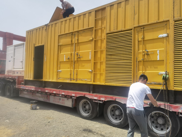 乌苏发电机出租100KW发电机需要什么规格的电缆线？