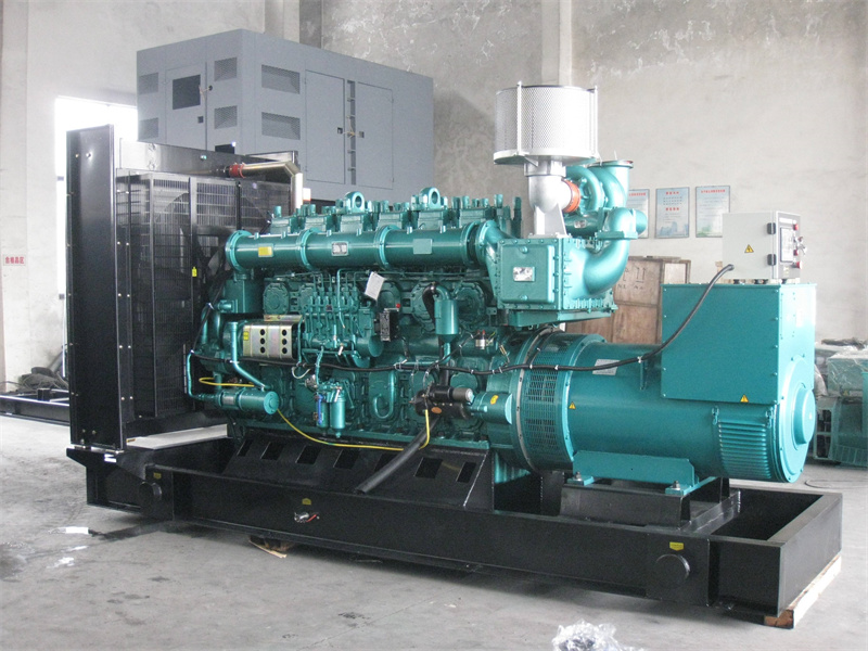 乌苏200KW 柴油发电机的油耗是多少?