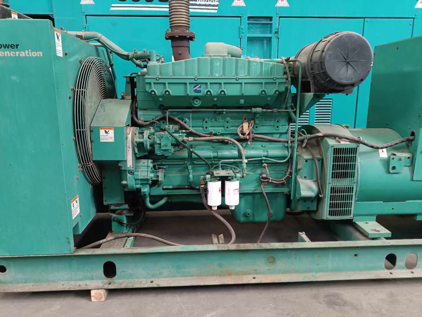 乌苏过载会对 600kW 柴油发电机组造成哪些损害？